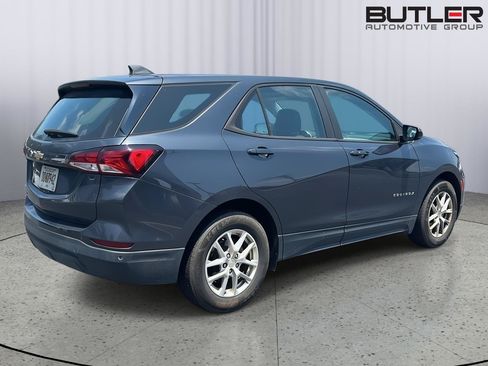 Used 2022 Chevrolet Equinox LS FWD image 14