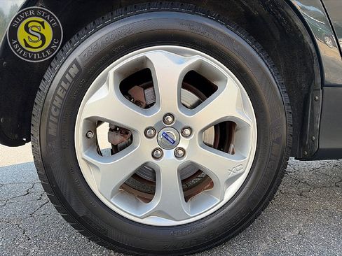 Used 2012 Volvo XC60 T6 AWD/4WD image 9