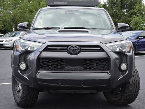 Used 2020 Toyota 4Runner Venture w/ Moonroof Package AWD/4WD image 18