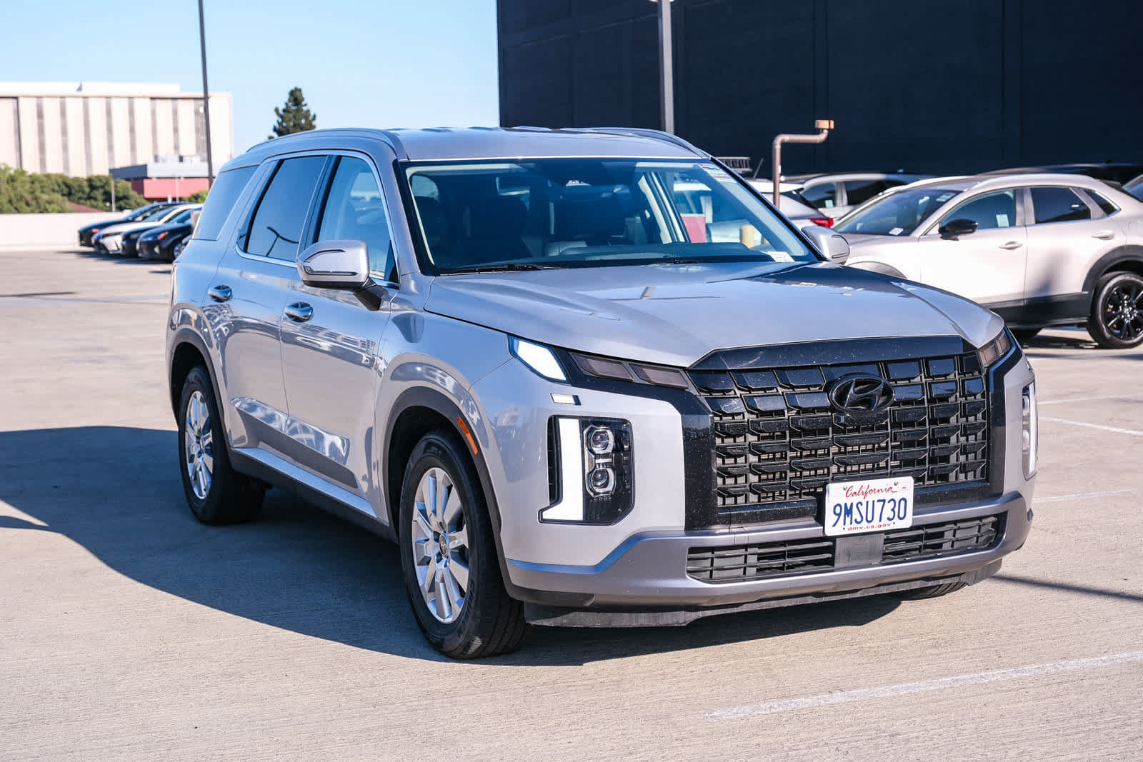 Used 2024 Hyundai Palisade SEL FWD image 3