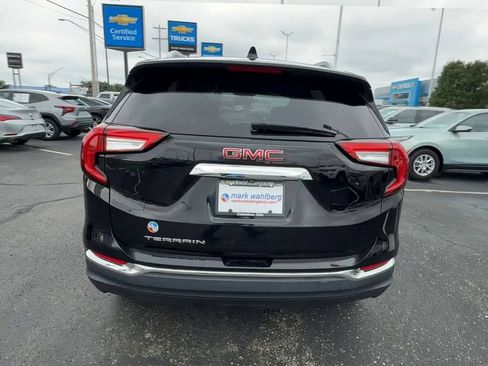 Used 2024 GMC Terrain SLT FWD image 7