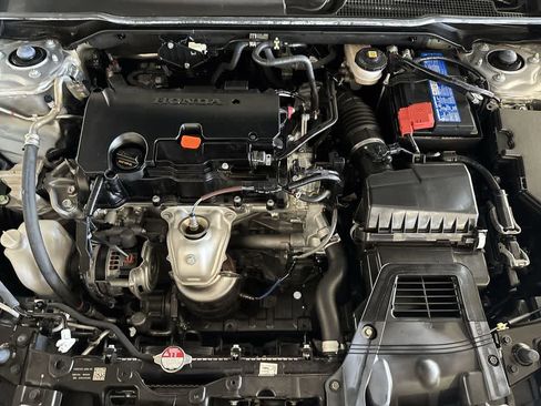 Used 2024 Honda Civic Sport image 12