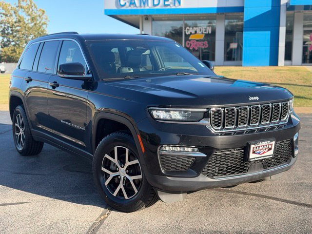 Used 2024 Jeep Grand Cherokee Limited AWD/4WD image 2
