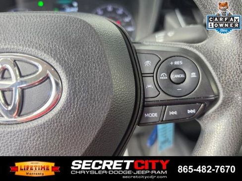 Used 2024 Toyota Corolla LE FWD image 17