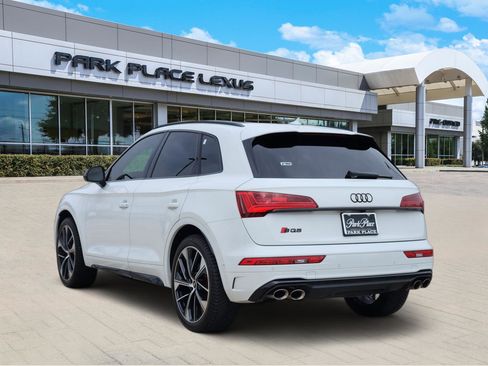 Used 2022 Audi SQ5 Prestige w/ Prestige Package image 4