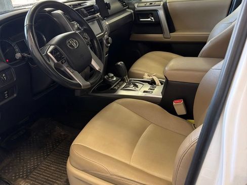Used 2016 Toyota 4Runner SR5 Premium AWD/4WD image 2