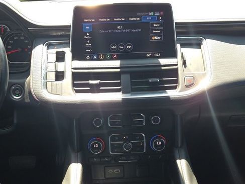 Used 2021 Chevrolet Suburban RST w/ Rear Media and Nav Package AWD/4WD image 33