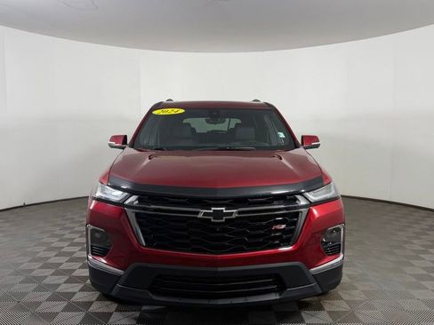 Used 2024 Chevrolet Traverse RS AWD/4WD image 2