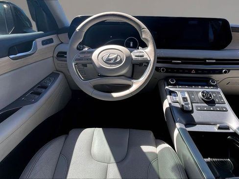 Used 2023 Hyundai Palisade Limited AWD/4WD image 8