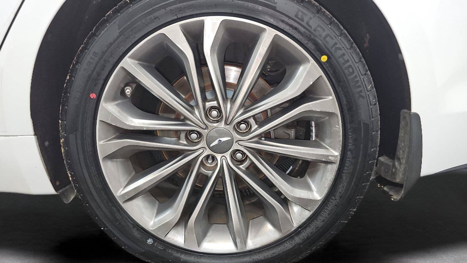 Used 2017 Genesis G80 3.8 AWD/4WD image 25