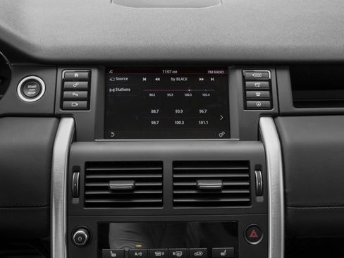 Used 2016 Land Rover Discovery Sport SE AWD/4WD image 7