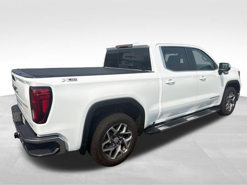 Used 2022 GMC Sierra 1500 SLE AWD/4WD image 6