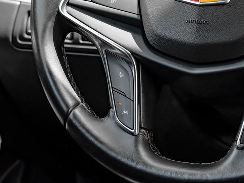 Used 2023 Cadillac XT5 Luxury image 23