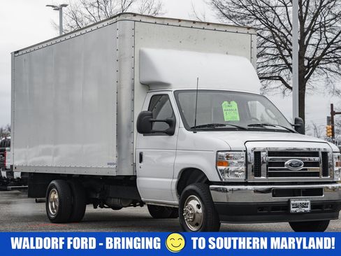 Used 2024 Ford E-450 and Econoline 450 Super Duty w/ Power Windows & Locks Group image 1