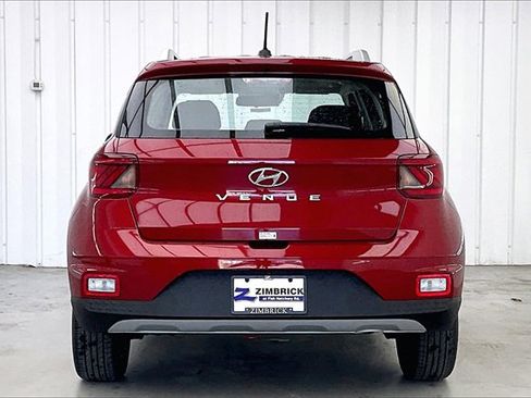 New 2025 Hyundai Venue SEL image 4