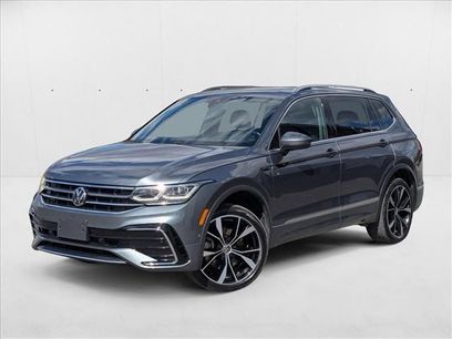 Used 2022 Volkswagen Tiguan SEL R-Line