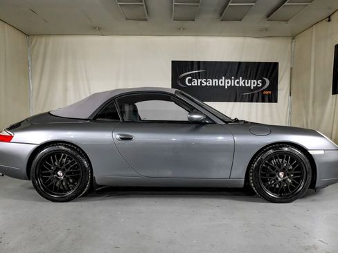 Used 2001 Porsche 911 Carrera RWD image 5