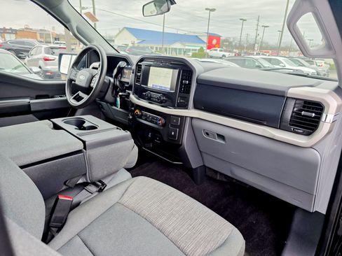 Used 2021 Ford F150 XLT w/ XTR Package image 12