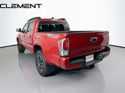 Used 2022 Toyota Tacoma TRD Sport AWD/4WD image 10
