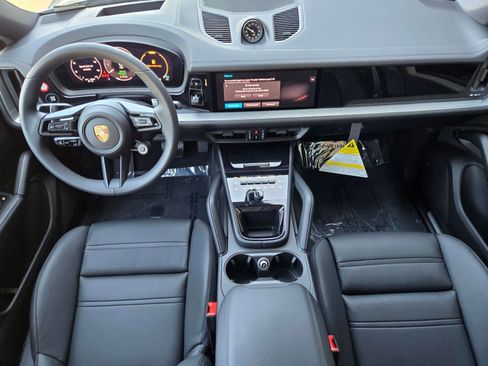 New 2025 Porsche Cayenne E-Hybrid Coupe AWD/4WD image 13