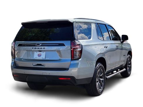 Used 2024 Chevrolet Tahoe Z71 w/ Luxury Package AWD/4WD image 6
