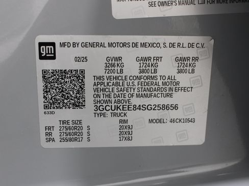 Used 2025 Chevrolet Silverado 1500 RST AWD/4WD image 38