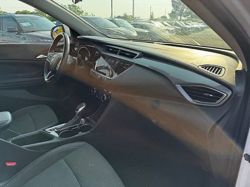 Used 2021 Buick Encore GX Preferred w/ Cold Weather Comfort Package FWD image 20