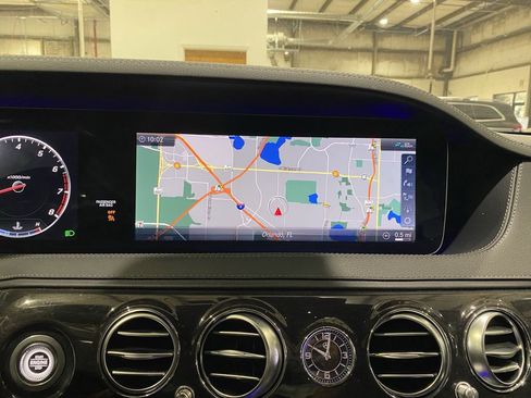 Used 2019 Mercedes-Benz S 450 Sedan image 7