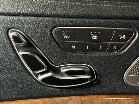 Used 2014 Mercedes-Benz S 550 Sedan image 16