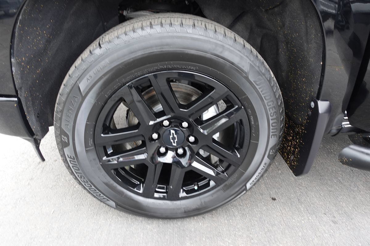 Used 2024 Chevrolet Silverado 1500 Custom AWD/4WD image 51