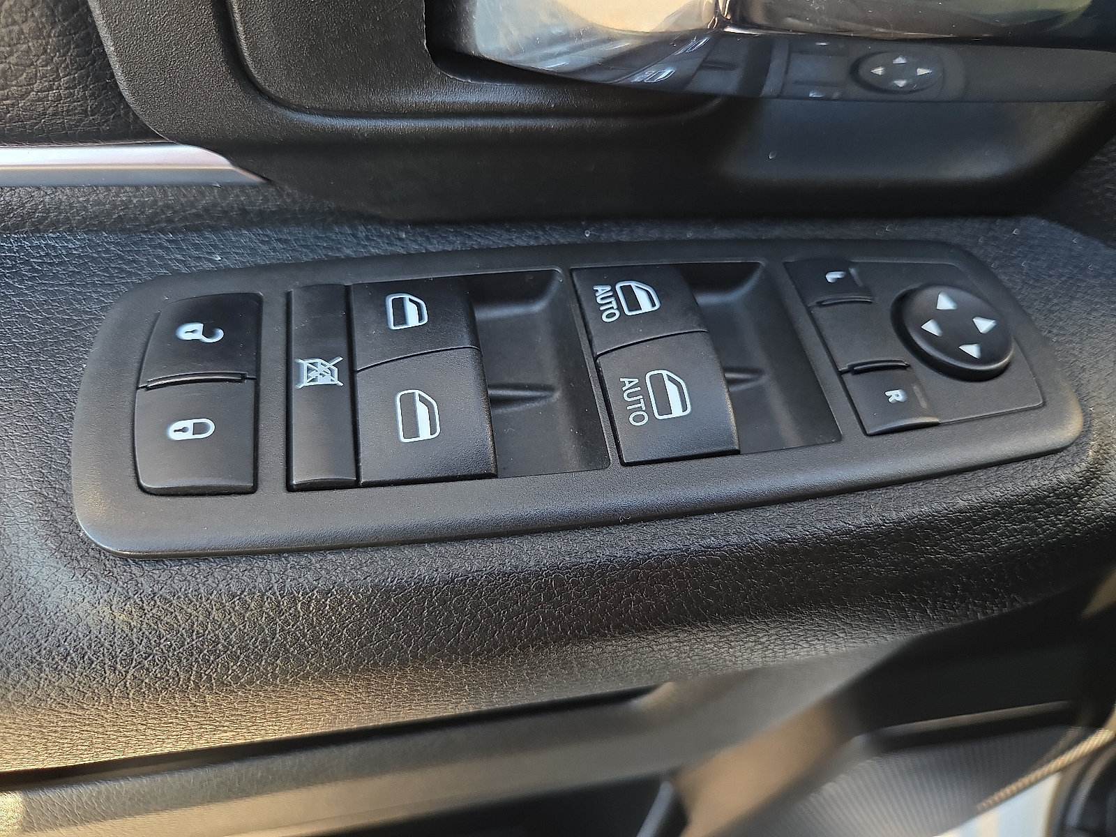 Used 2022 RAM 1500 Warlock AWD/4WD image 15