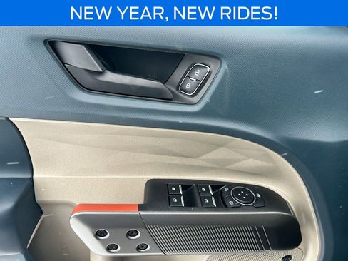 New 2026 Ford Maverick Lariat image 12