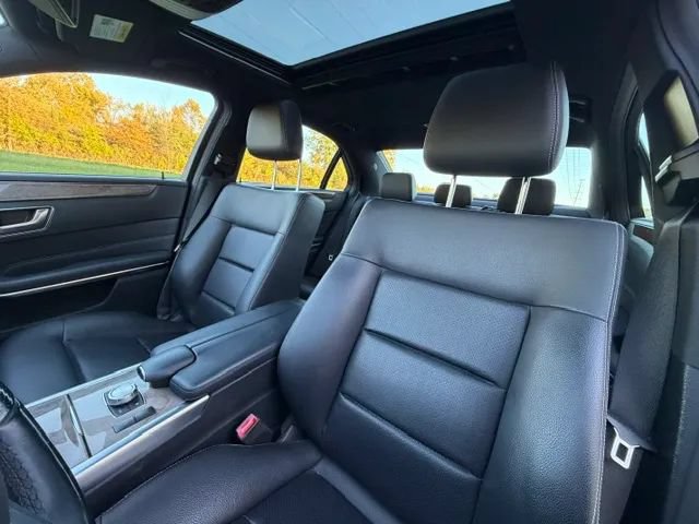 Used 2014 Mercedes-Benz E 350 4MATIC Sedan image 30