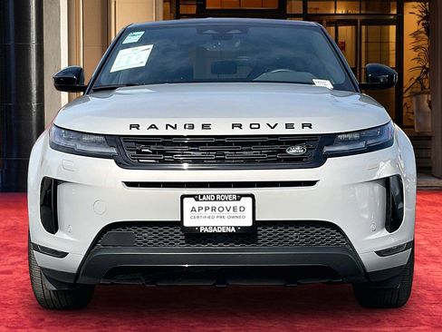 Used 2025 Land Rover Range Rover Evoque S image 3