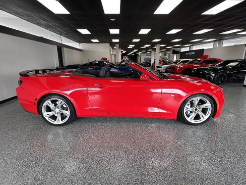 Used 2019 Chevrolet Camaro SS RWD image 46