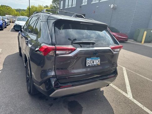 Used 2024 Toyota RAV4 XSE AWD/4WD image 18