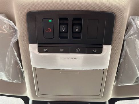 New 2026 Nissan Rogue SV image 33