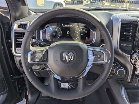 New 2026 RAM 1500 Big Horn AWD/4WD image 9