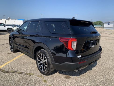 Used 2022 Ford Explorer ST-Line w/ Class IV Trailer Tow Package image 5