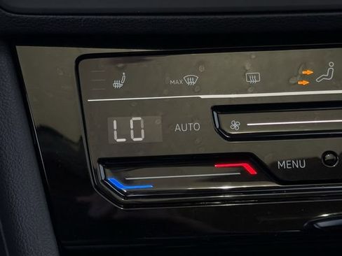 New 2026 Volkswagen Jetta SE FWD image 18