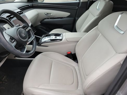 Used 2023 Hyundai Tucson Limited image 3