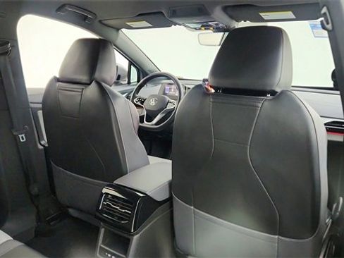Used 2023 Volkswagen ID.4 Pro image 25