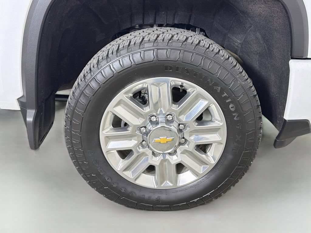 Used 2025 Chevrolet Silverado 2500 High Country w/ Technology Package AWD/4WD image 28