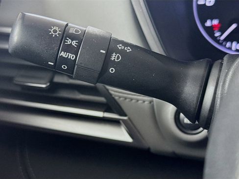 Used 2022 Subaru Outback Limited image 12