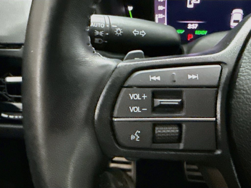 Used 2024 Honda Accord Sport image 11
