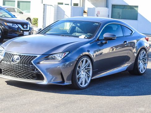Used 2017 Lexus RC 200t image 3