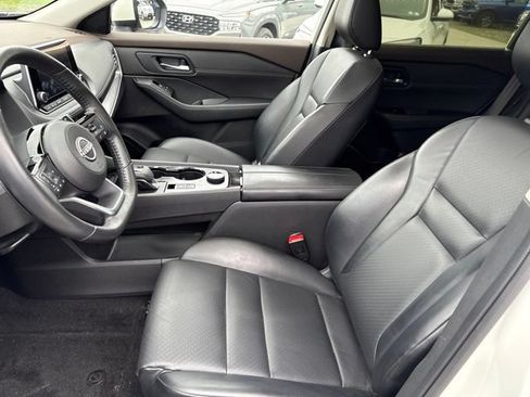 Certified 2023 Nissan Rogue SV w/ SV Premium B Package AWD/4WD image 9