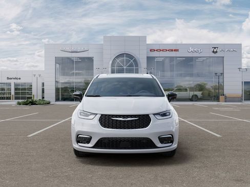 New 2026 Chrysler Pacifica Select AWD/4WD image 7