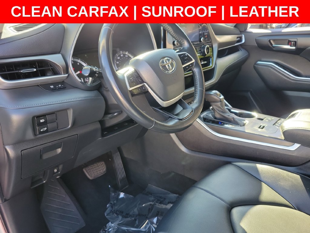 Used 2022 Toyota Highlander XLE FWD image 23