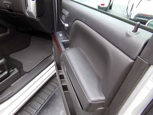 Used 2018 GMC Sierra 1500 SLT image 73